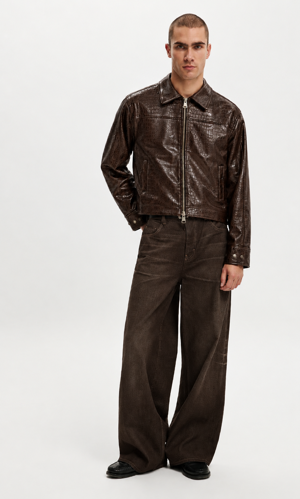 WEYLANCE CROC DARK BROWN